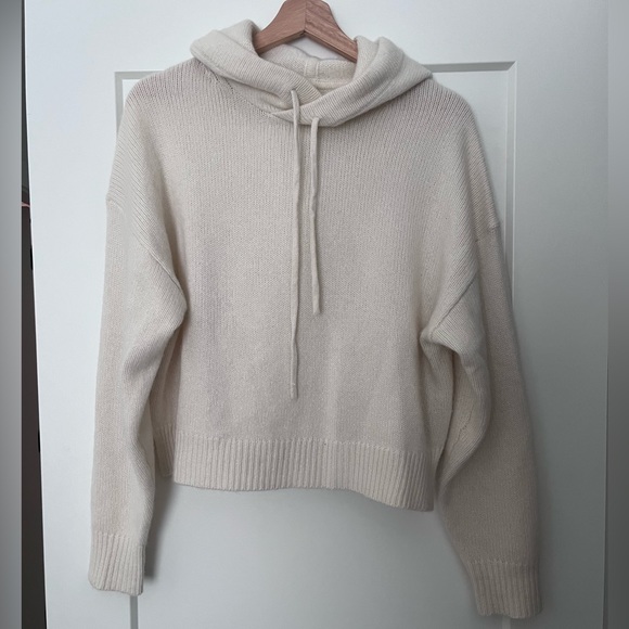 Babaton Cashmere Sweater - Picture 1 of 4